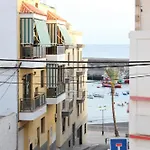 3 Bd By The Sea