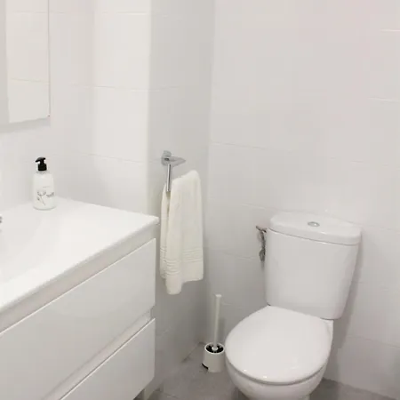 3 Bd By The Sea דירה