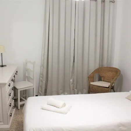 דירה 3 Bd By The Sea