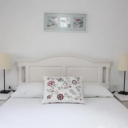 3 Bd By The Sea דירה