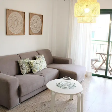 3 Bd By The Sea דירה *