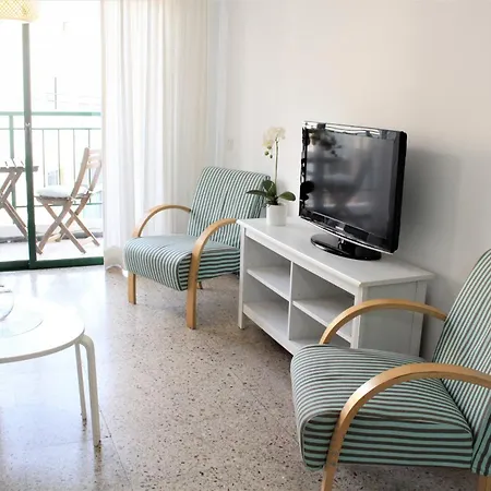 3 Bd By The Sea דירה *