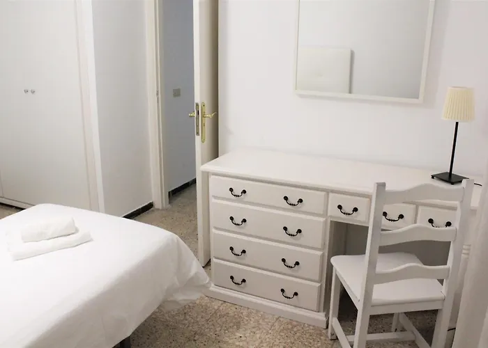 3 Bd By The Sea Апартаменты