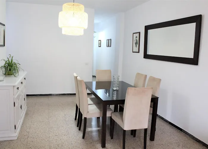3 Bd By The Sea